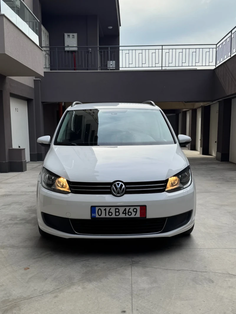 VW Touran 2.0TDi, снимка 2 - Автомобили и джипове - 50281565