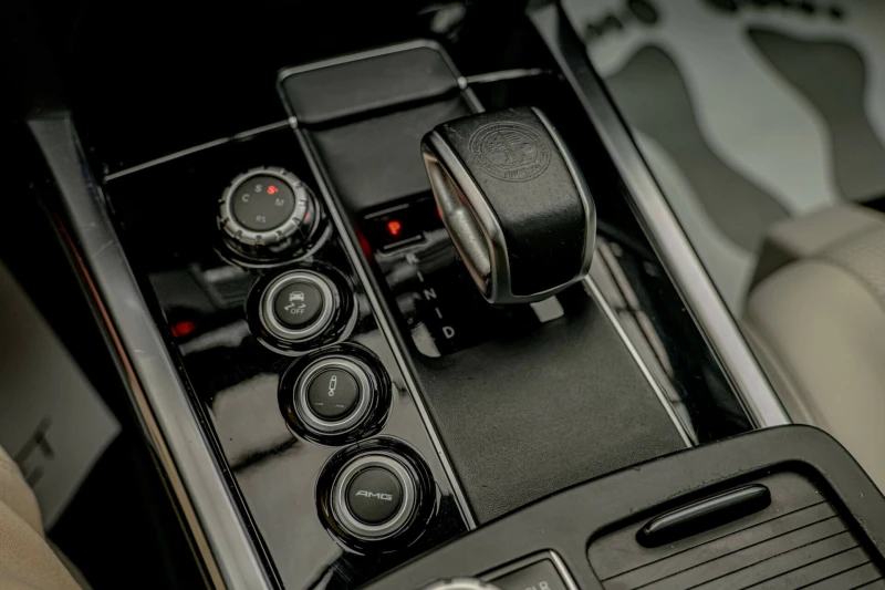 Mercedes-Benz E 63 AMG 4Matic/Dynamic/Harman Kardon/Алкантар/Обдухване, снимка 13 - Автомобили и джипове - 51357945
