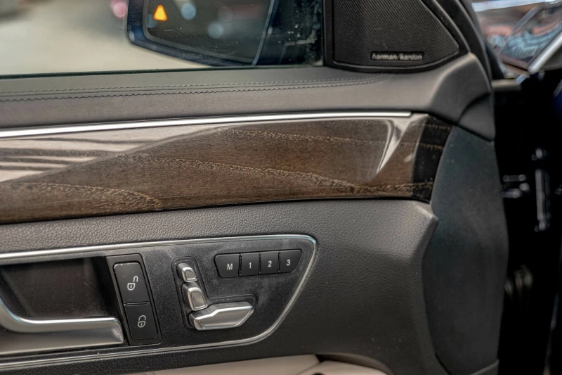 Mercedes-Benz E 63 AMG 4Matic/Dynamic/Harman Kardon/Алкантар/Обдухване, снимка 8 - Автомобили и джипове - 51357945