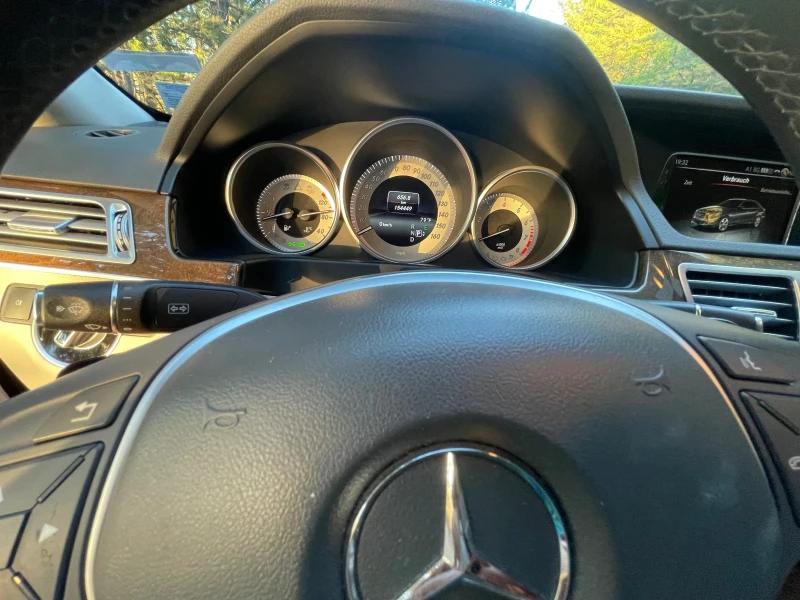 Mercedes-Benz E 350 Facelift, снимка 12 - Автомобили и джипове - 52298807
