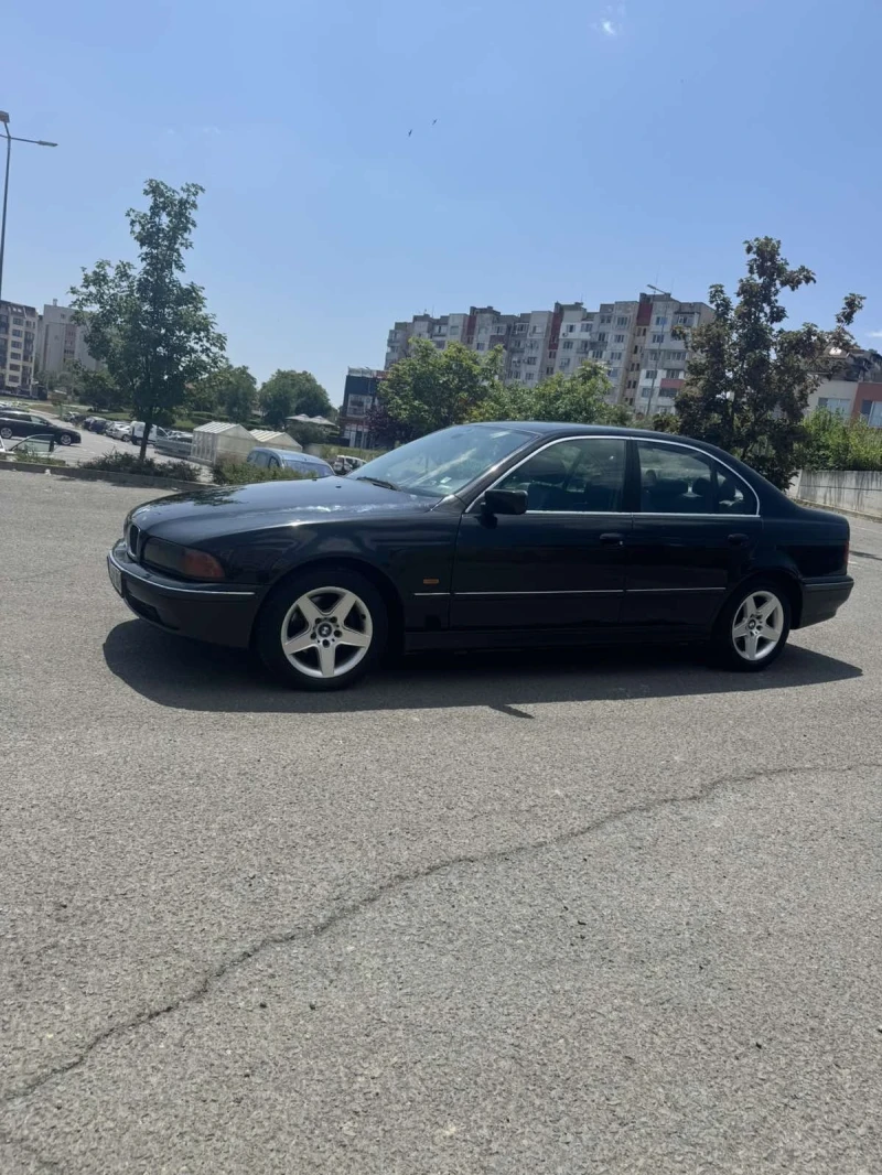 BMW 520 520, снимка 2 - Автомобили и джипове - 52697854