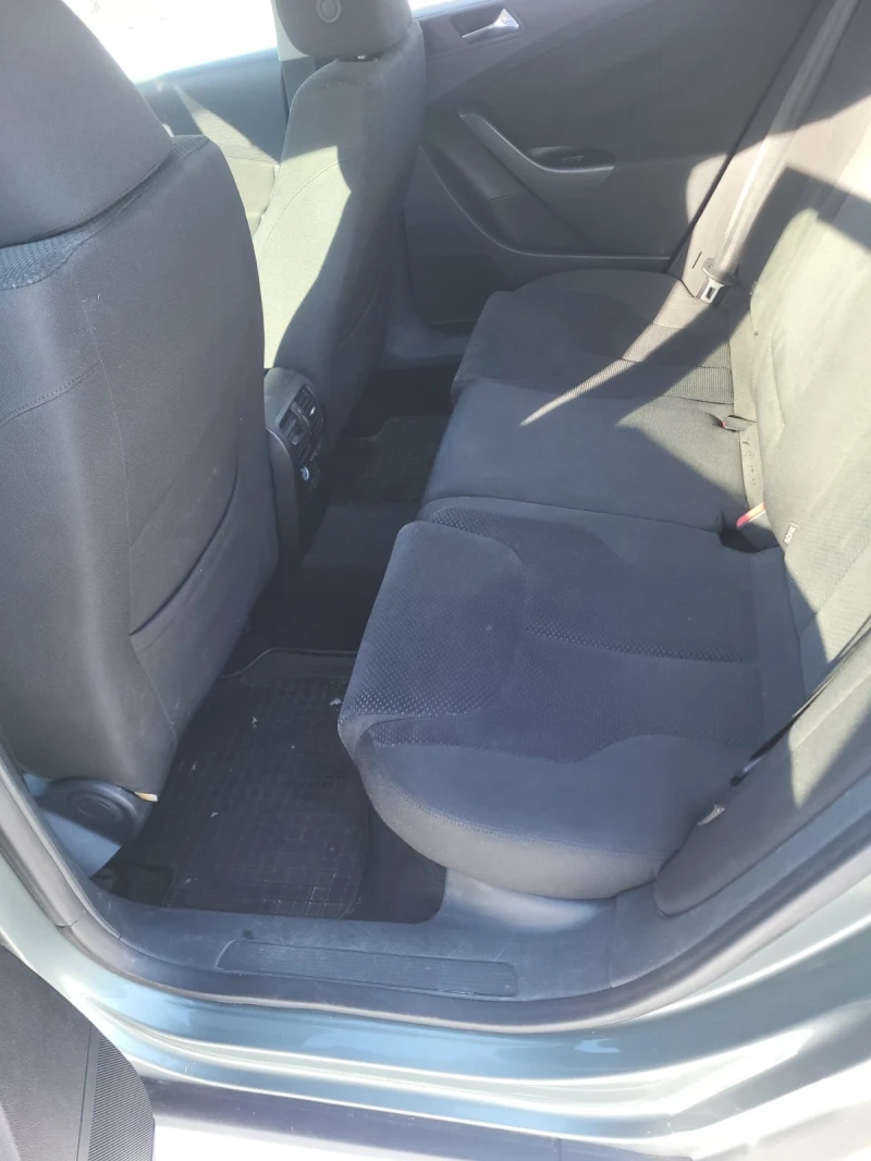 VW Passat 1.9 TDi, снимка 8 - Автомобили и джипове - 53112203