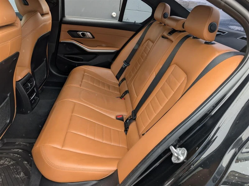 BMW 330 2020| M-PACK| DIGITAL, снимка 17 - Автомобили и джипове - 53294787