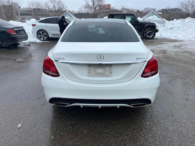 Mercedes-Benz C 300 * CARFAX * ЦЕНА ДО БГ, снимка 5 - Автомобили и джипове - 53306157