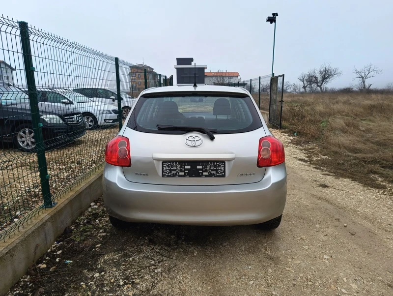 Toyota Auris 1.6 КАТО НОВА , снимка 4 - Автомобили и джипове - 53306184