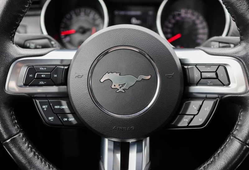 Ford Mustang EcoBoost* RWD* АвтоКредит* (ЦЕНА ДО БГ), снимка 12 - Автомобили и джипове - 53562295