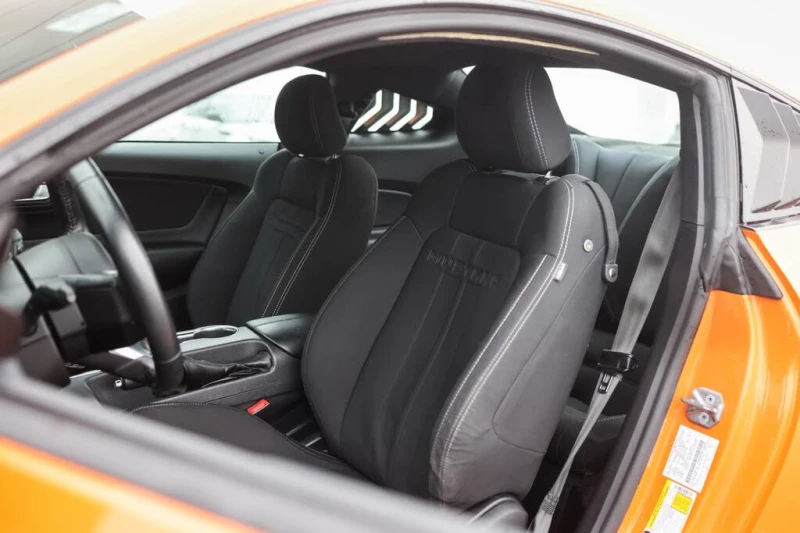 Ford Mustang EcoBoost* RWD* АвтоКредит* (ЦЕНА ДО БГ), снимка 16 - Автомобили и джипове - 53562295