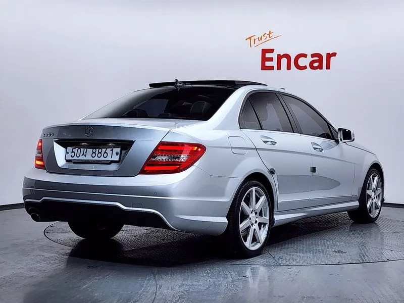 Mercedes-Benz C 200 Avantgarde Edition C, снимка 2 - Автомобили и джипове - 53822005