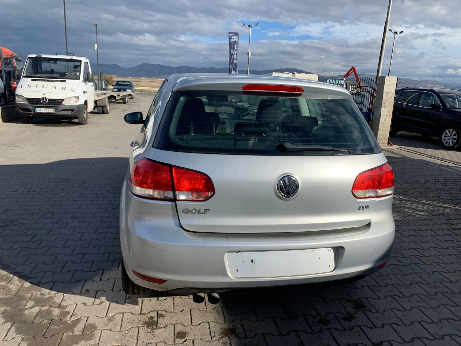 VW Golf 2.0 TDI/140kc/CBD - изображение 4