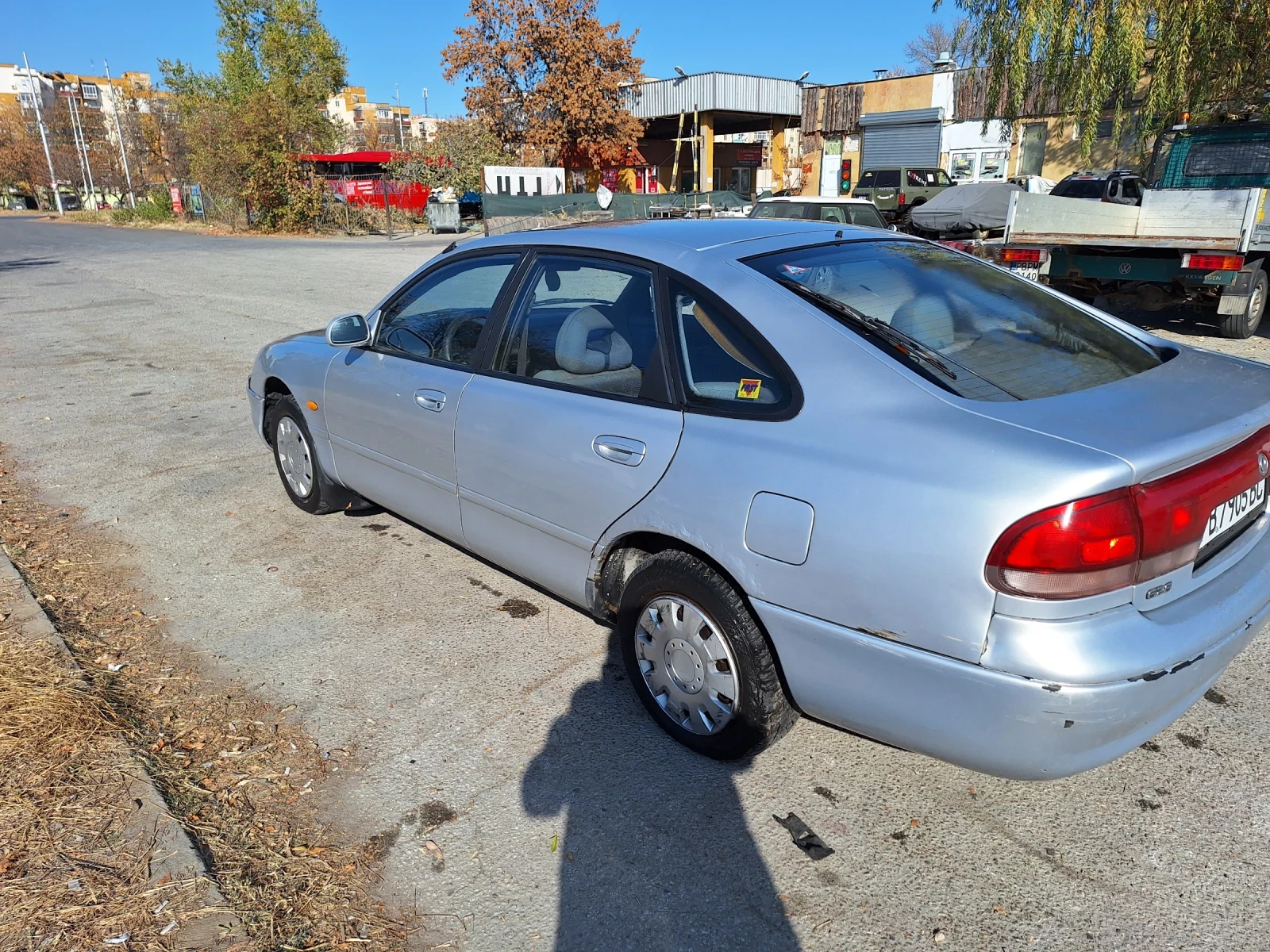 Mazda 626 1.6 АГУ - изображение 4