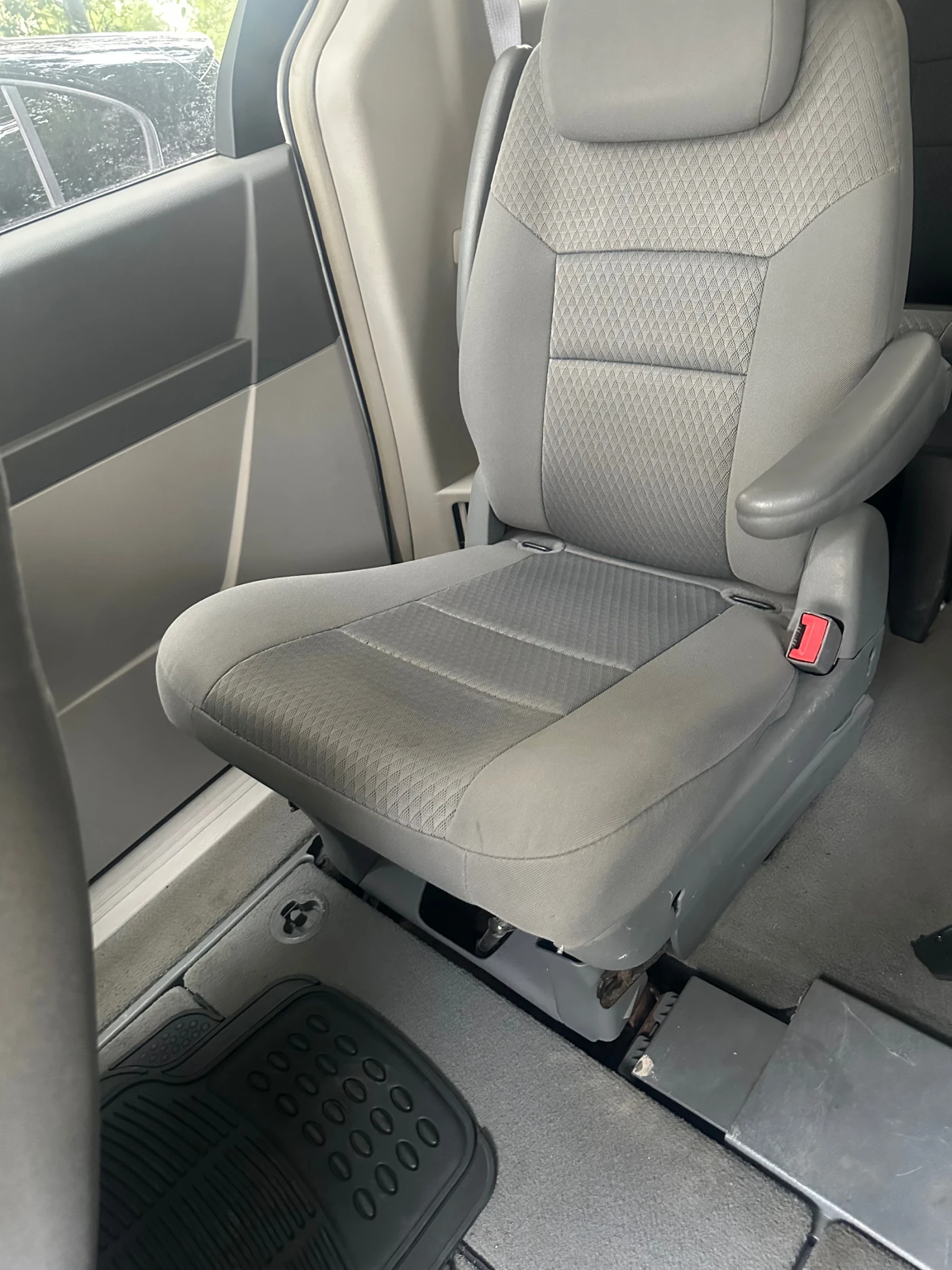 Chrysler Gr.voyager 3.3 газ - изображение 7