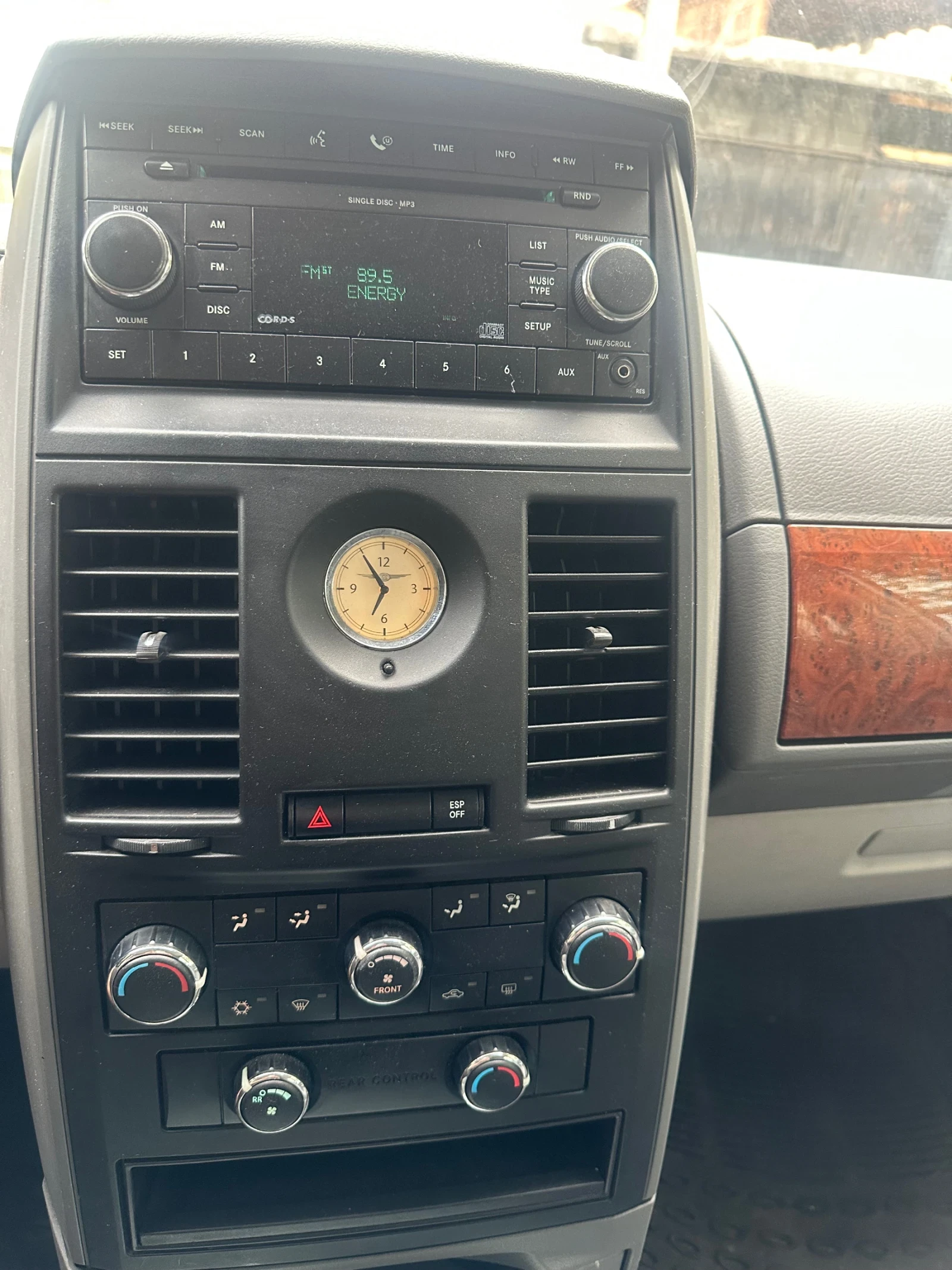 Chrysler Gr.voyager 3.3 газ - изображение 8