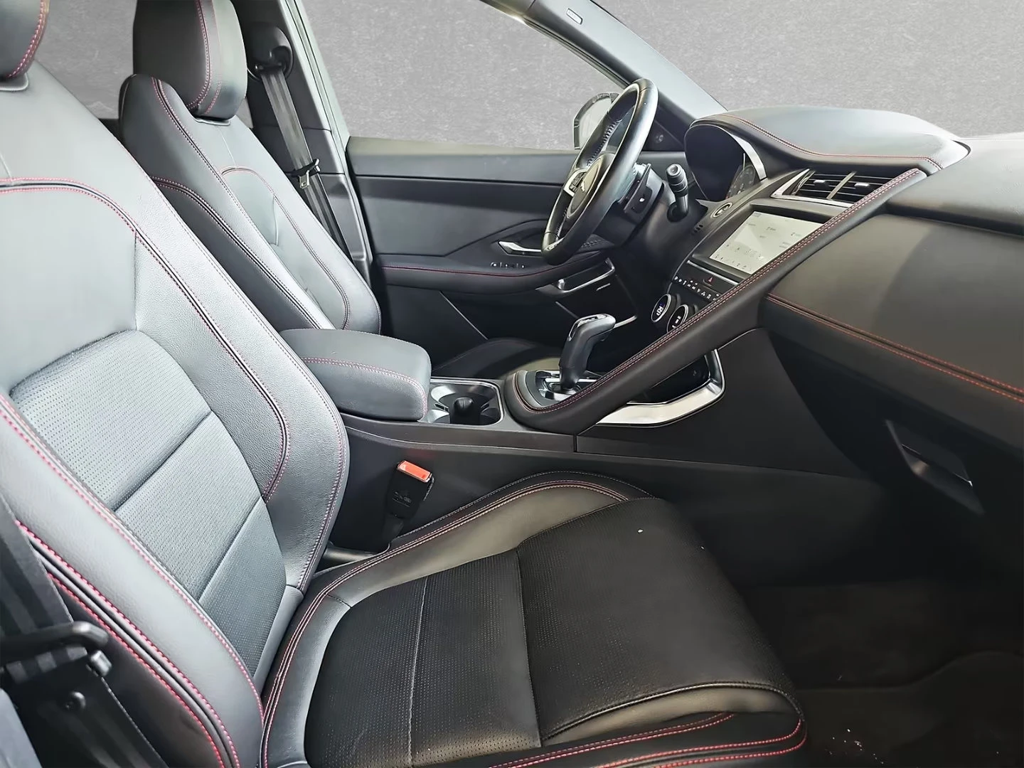 Jaguar E-pace D180/179HP/CHEQUERED-FLAG/PANO/AWD/360/LED/479g - изображение 7