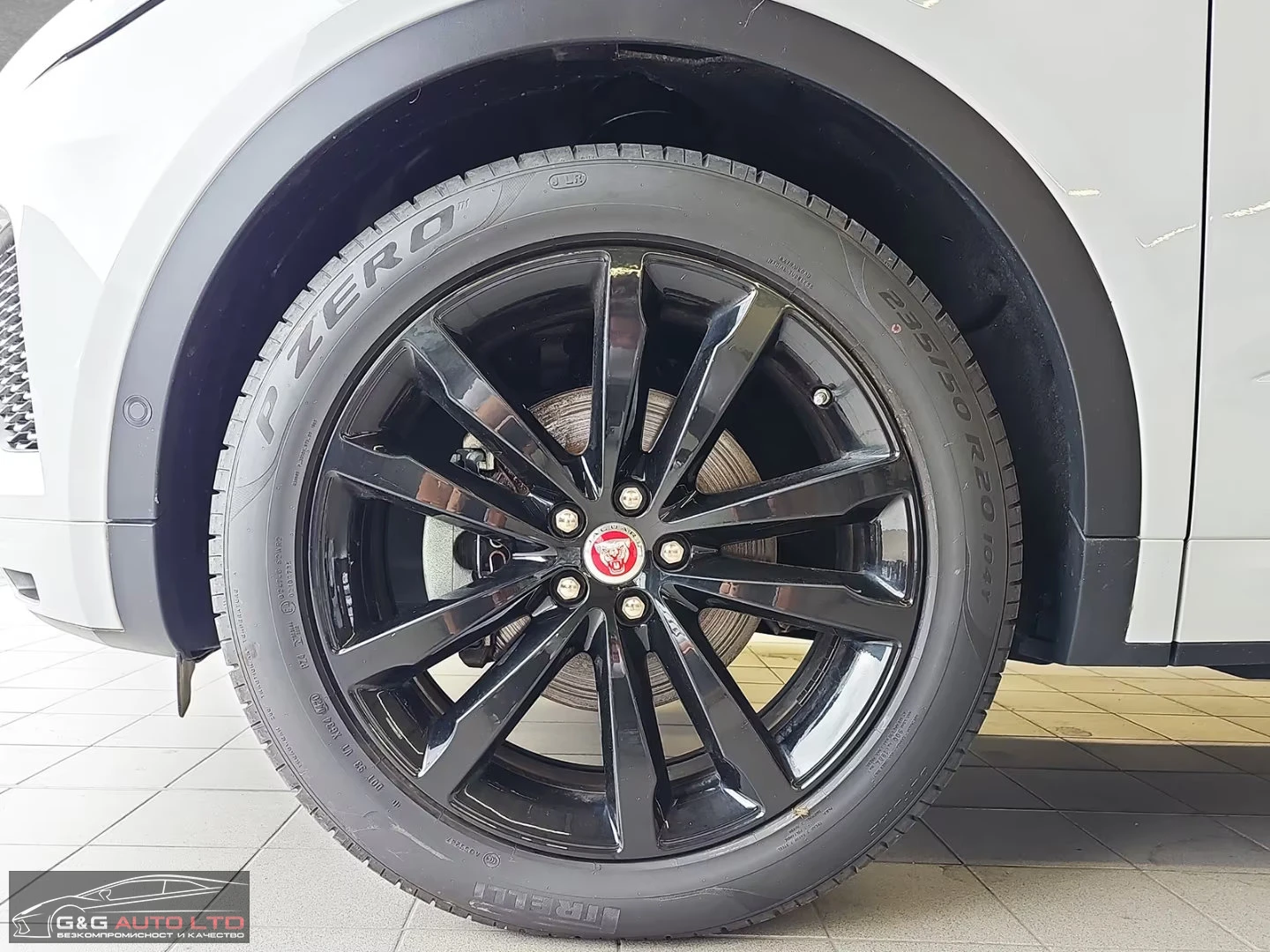 Jaguar E-pace D180/179HP/CHEQUERED-FLAG/PANO/AWD/360/LED/479g - изображение 3