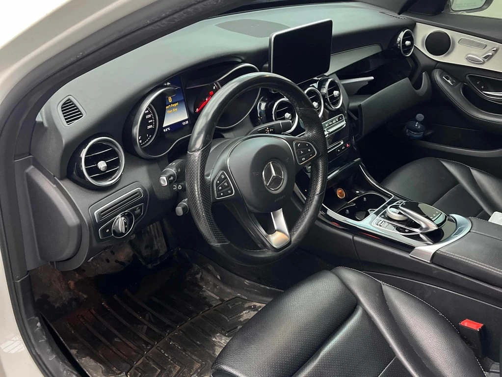 Mercedes-Benz C 300 * CARFAX * ЦЕНА ДО БГ - изображение 6