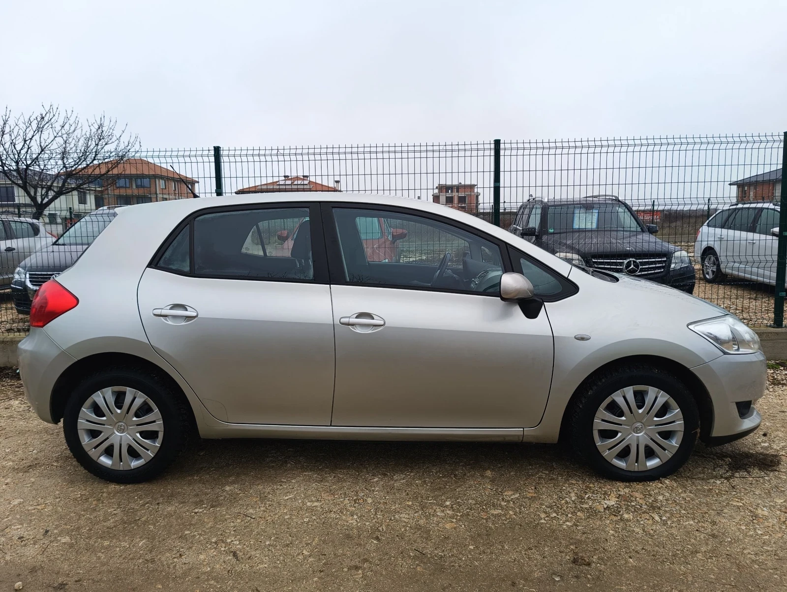 Toyota Auris 1.6 ���� ����  | Mobile.bg � ����������� 8