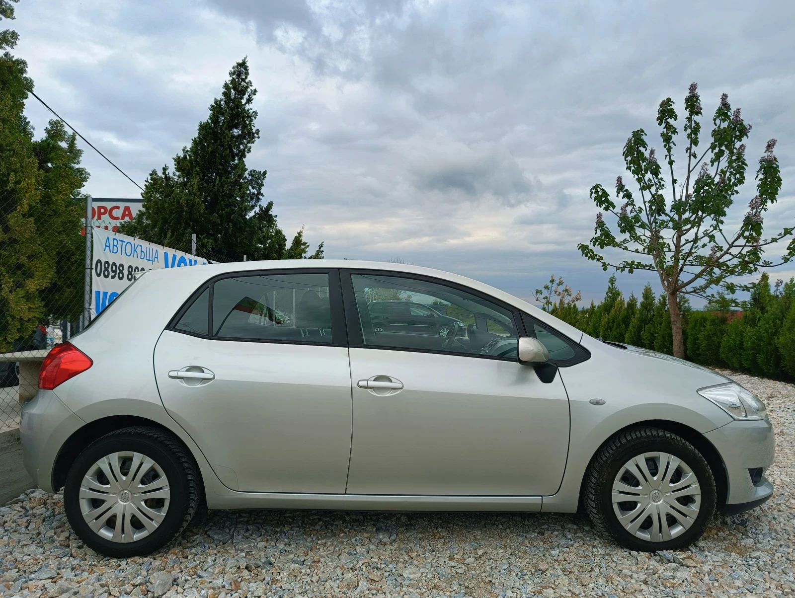 Toyota Auris 1.6 куб. 125 к.с., снимка 6 - Автомобили и джипове - 53306184