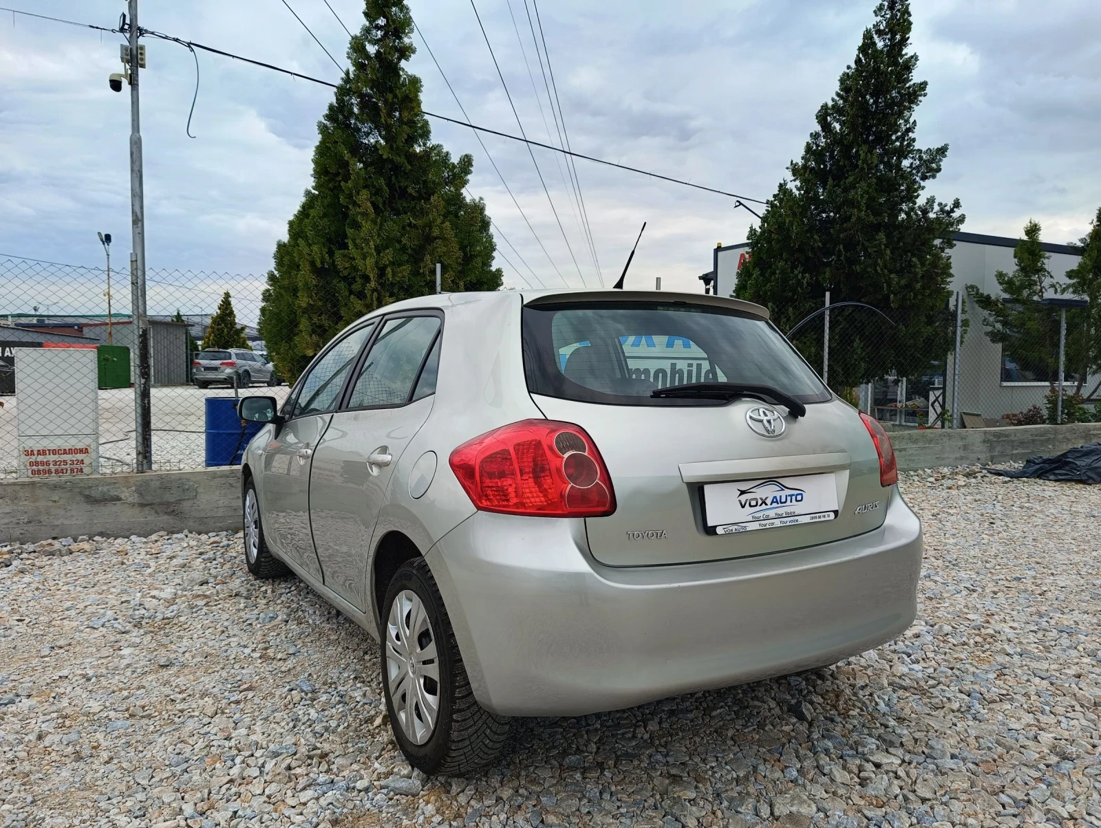Toyota Auris 1.6 куб. 125 к.с., снимка 9 - Автомобили и джипове - 53306184