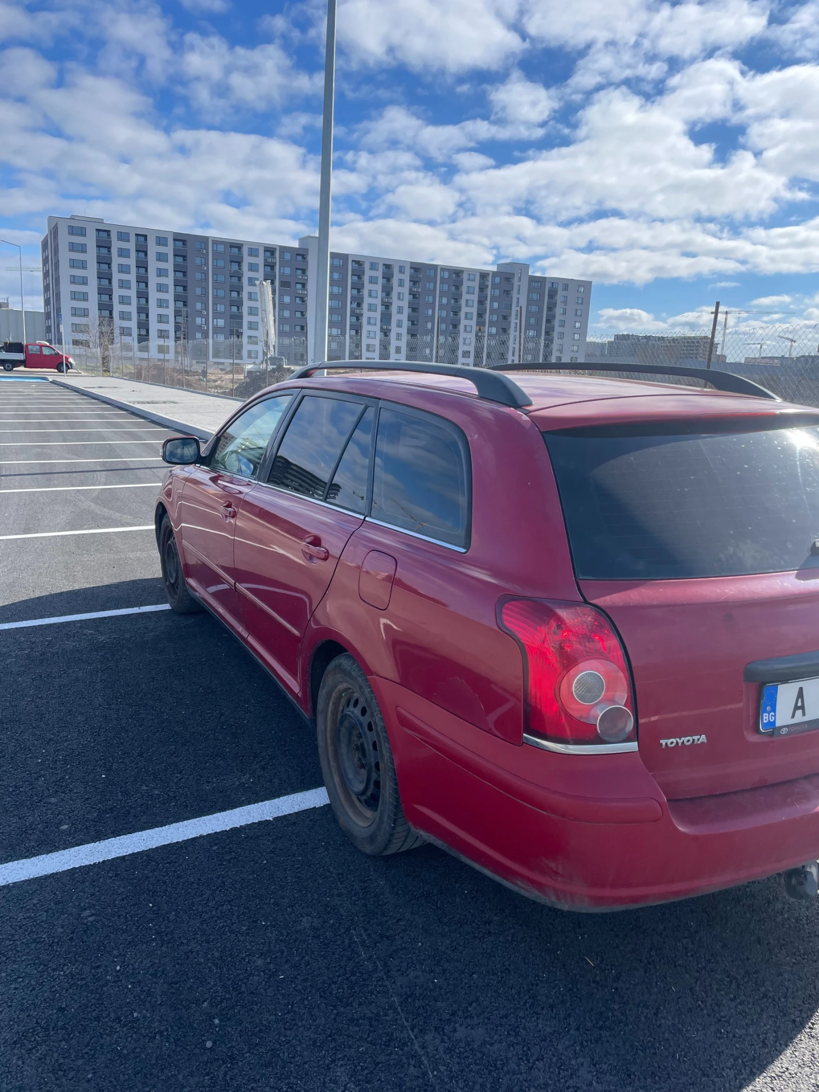 Toyota Avensis 1.8/LPG, снимка 6 - Автомобили и джипове - 53769843