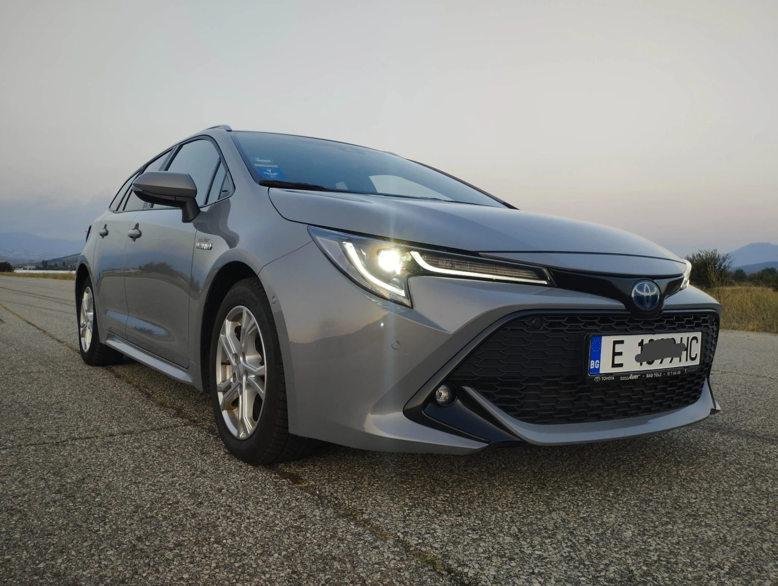 Toyota Corolla 2.0 TS, снимка 5 - Автомобили и джипове - 54158171