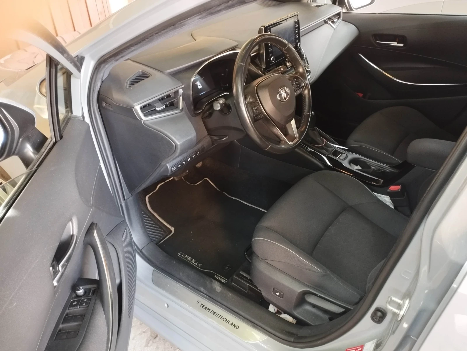 Toyota Corolla 2.0 TS, снимка 11 - Автомобили и джипове - 55962478