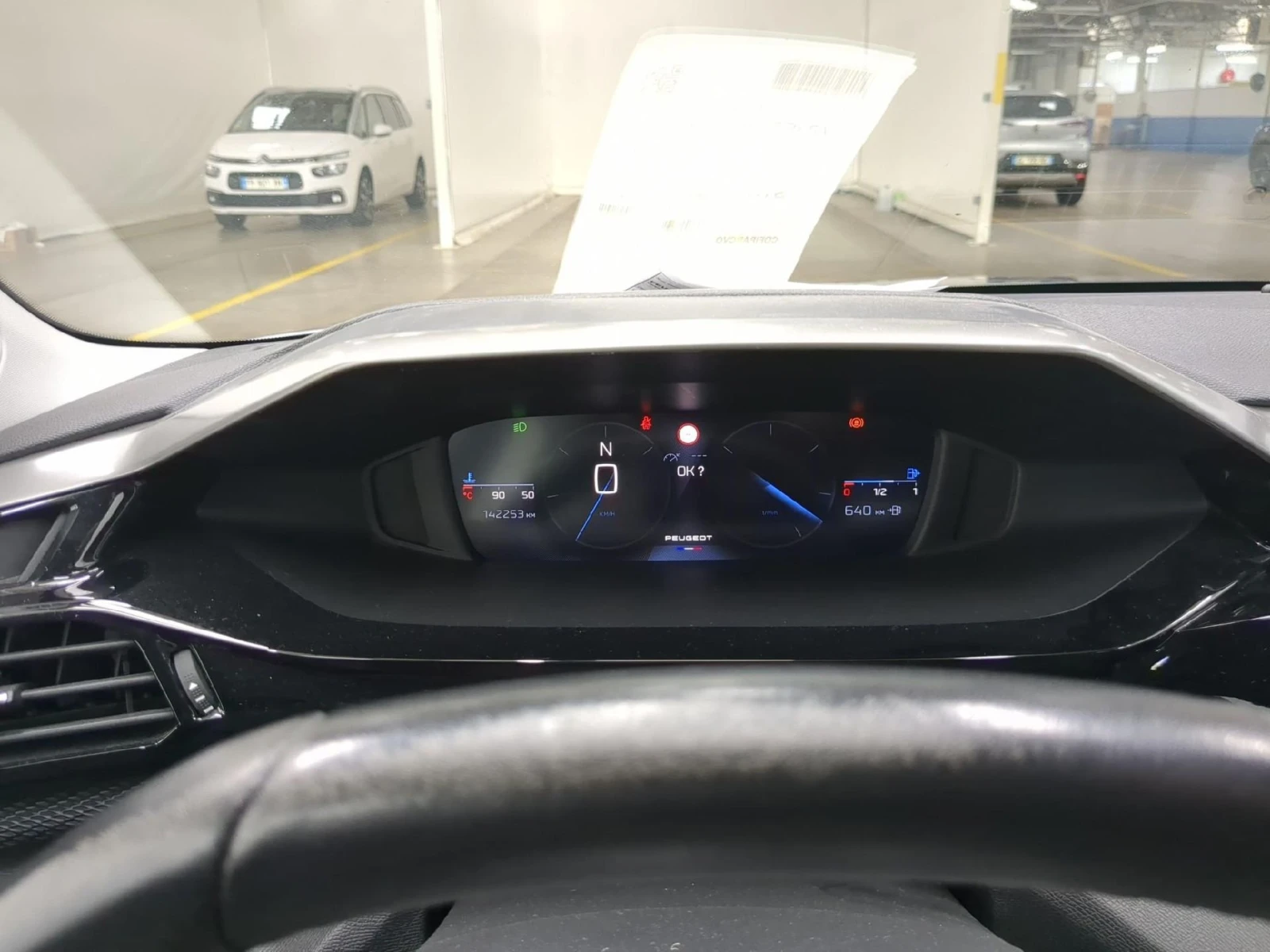 Peugeot 308 1.2 Active Pack, снимка 7 - Автомобили и джипове - 54287341