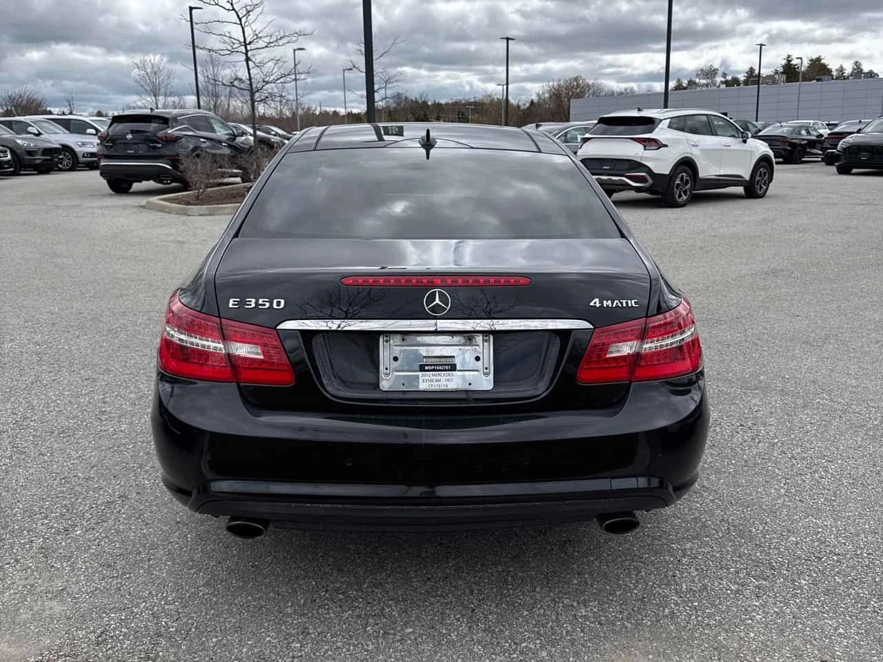 Mercedes-Benz E 350 4MATIC * ГЛАВНО ПРЕДСТАВИТЕЛСТВО НА AUDI* , снимка 5 - Автомобили и джипове - 54397692