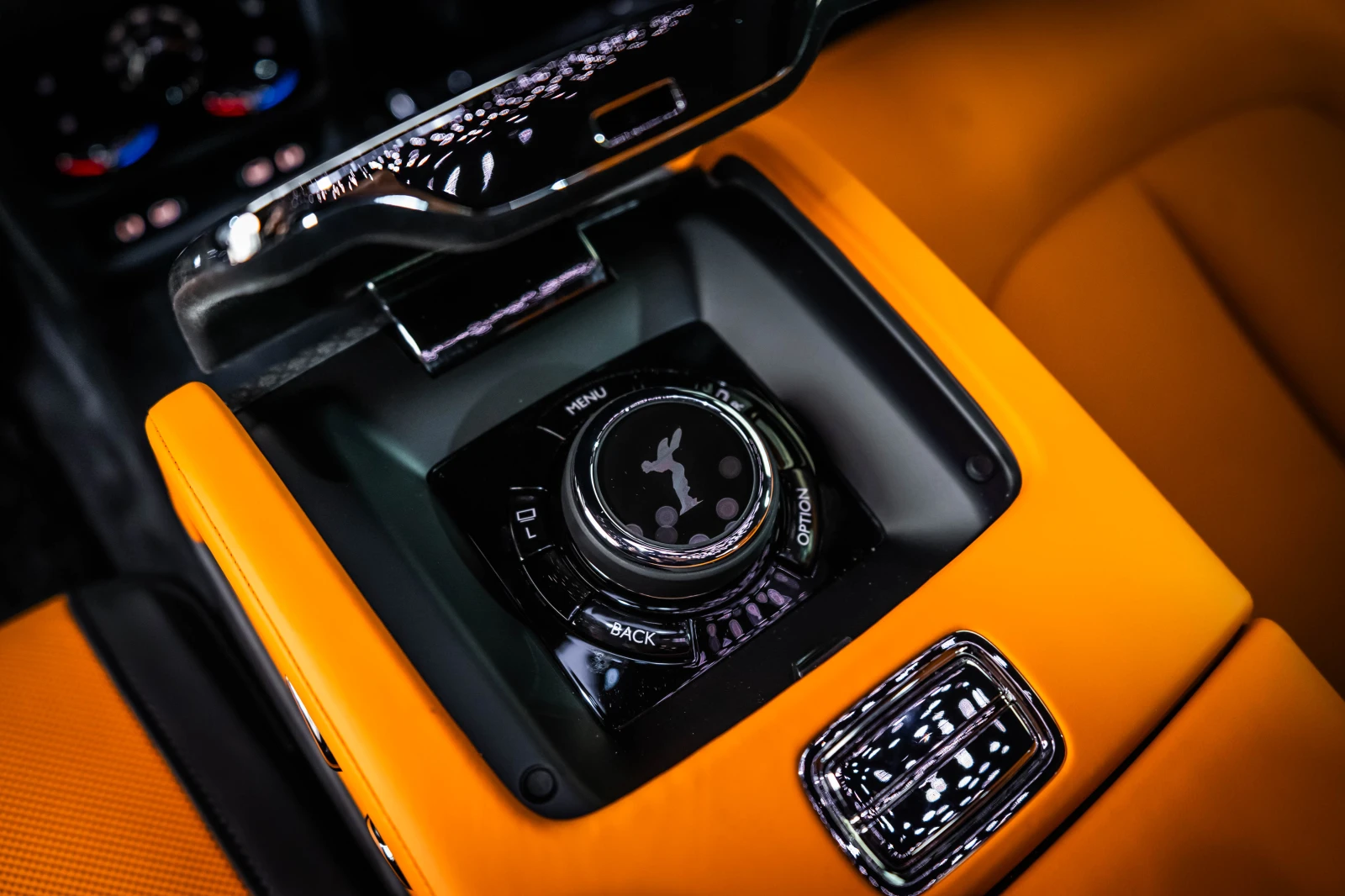 Rolls-Royce Ghost Ghost Black Badge, снимка 9 - Автомобили и джипове - 54566791