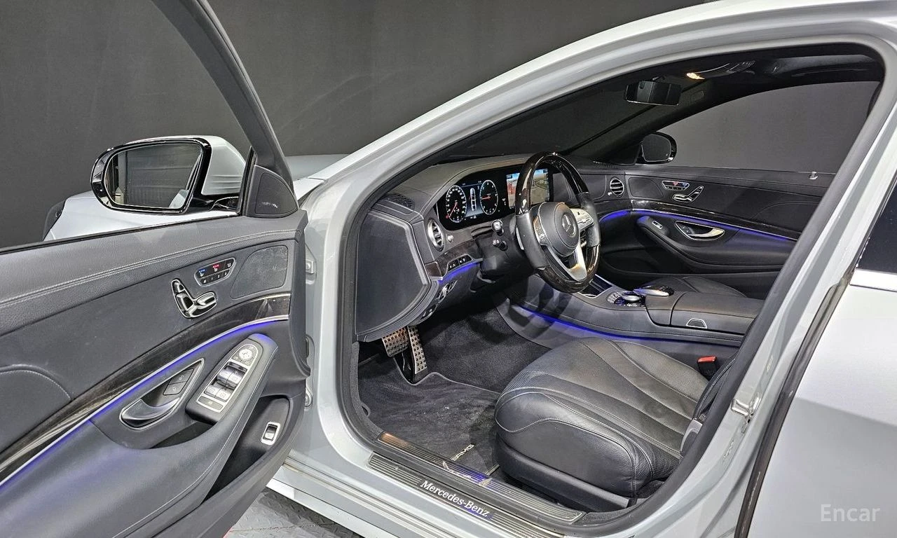Mercedes-Benz S 350 4MATIC* AMG* LINE* ОБДУХВАНЕ* 360* КАМЕРИ* МАСАЖ* , снимка 8 - Автомобили и джипове - 54611844