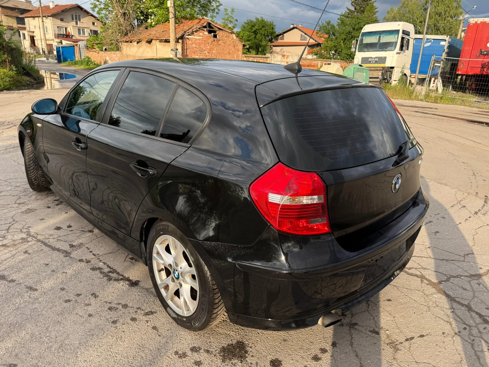 BMW 118, снимка 6 - Автомобили и джипове - 54654644
