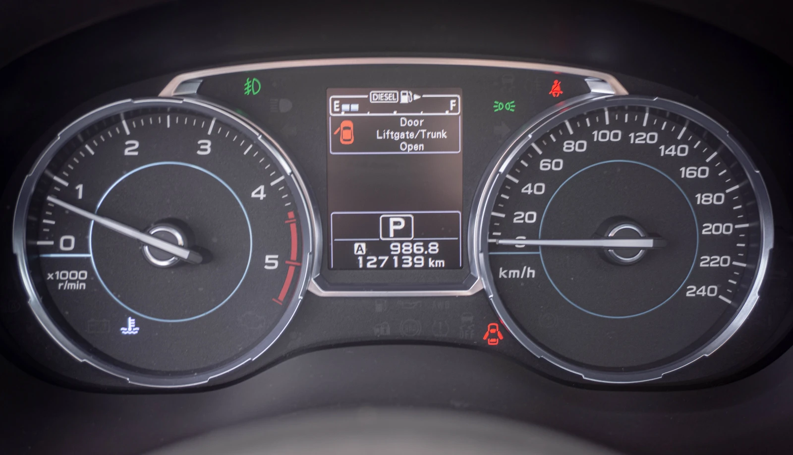 Subaru Forester 2.0D-147hp-4X4-РЕГИСТРИРАНА!, снимка 11 - Автомобили и джипове - 54749505