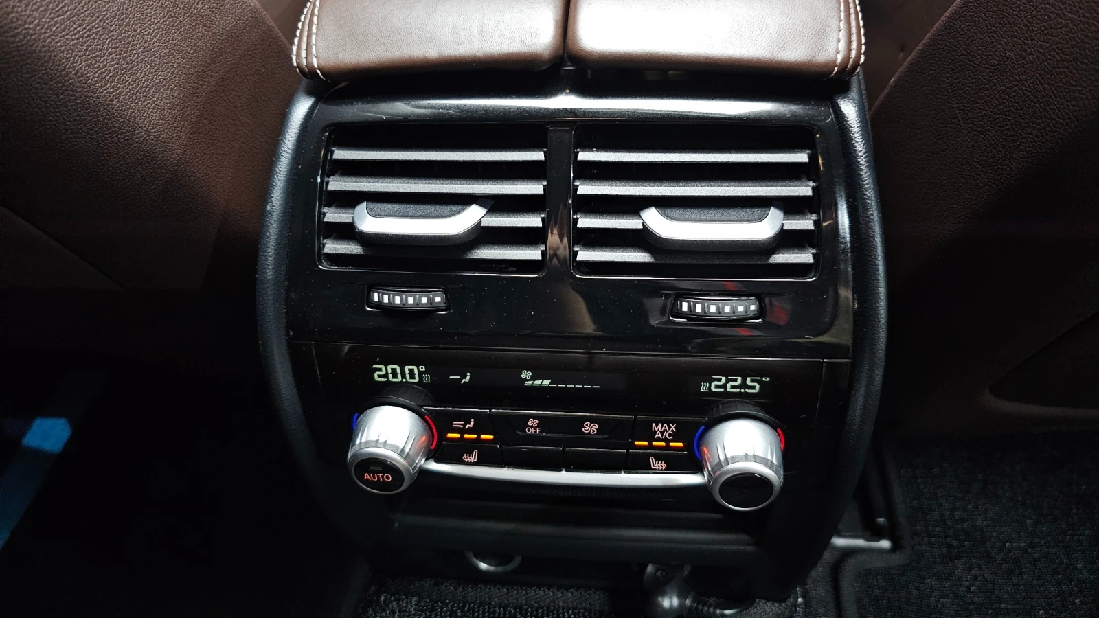 BMW 330 530i xDrive M Sport Plus | HUD | 360  | Памет, снимка 11 - Автомобили и джипове - 55328235