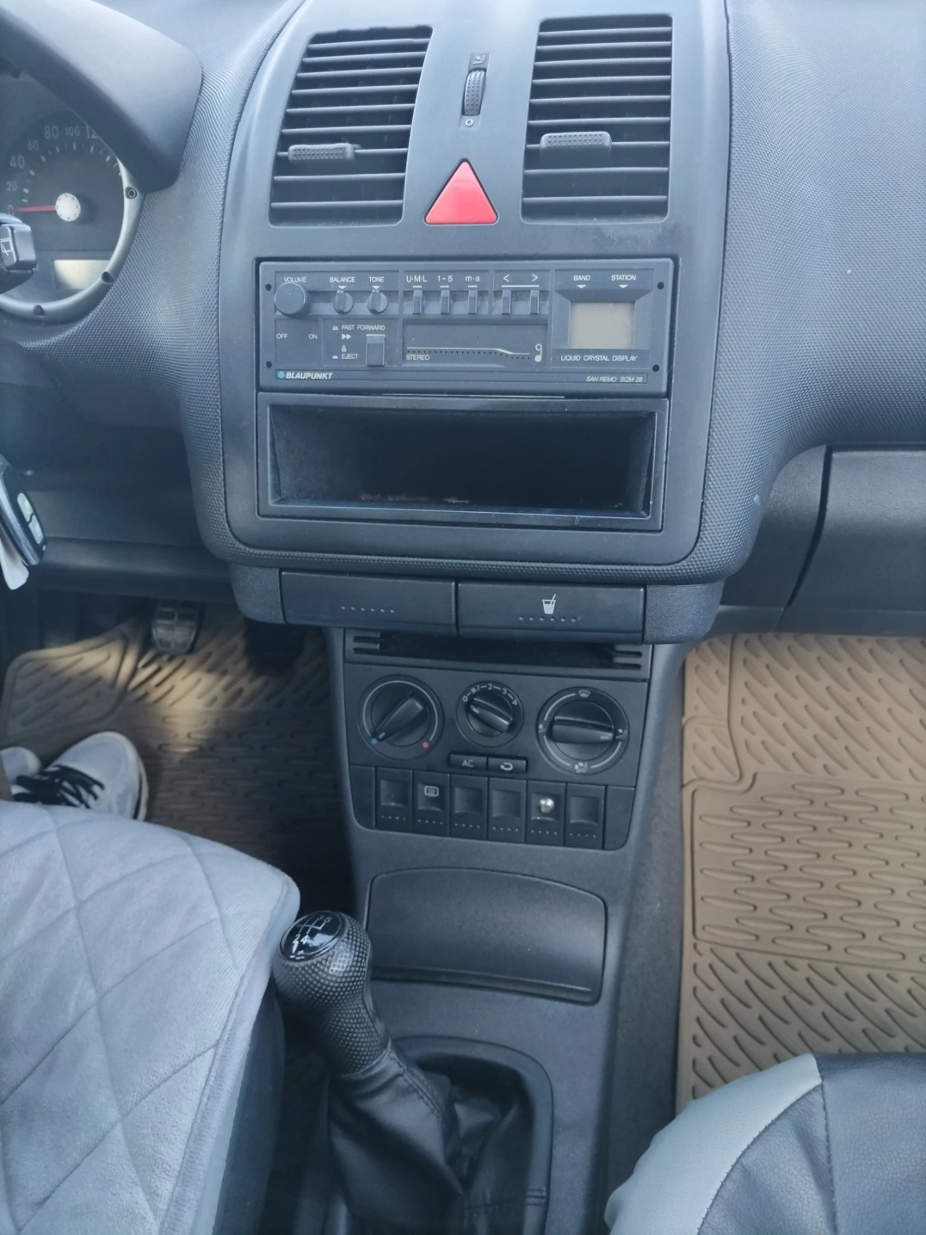 VW Lupo, снимка 3 - Автомобили и джипове - 55420265