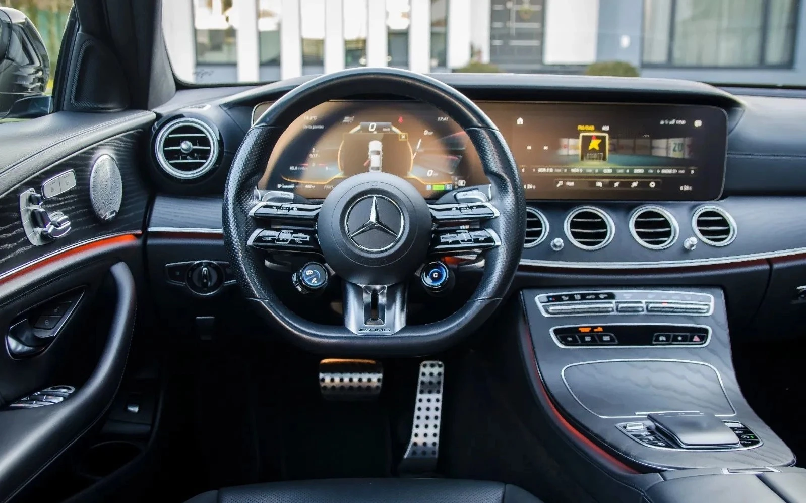 Mercedes-Benz E 53 AMG 4Matic+ , снимка 5 - Автомобили и джипове - 55616512
