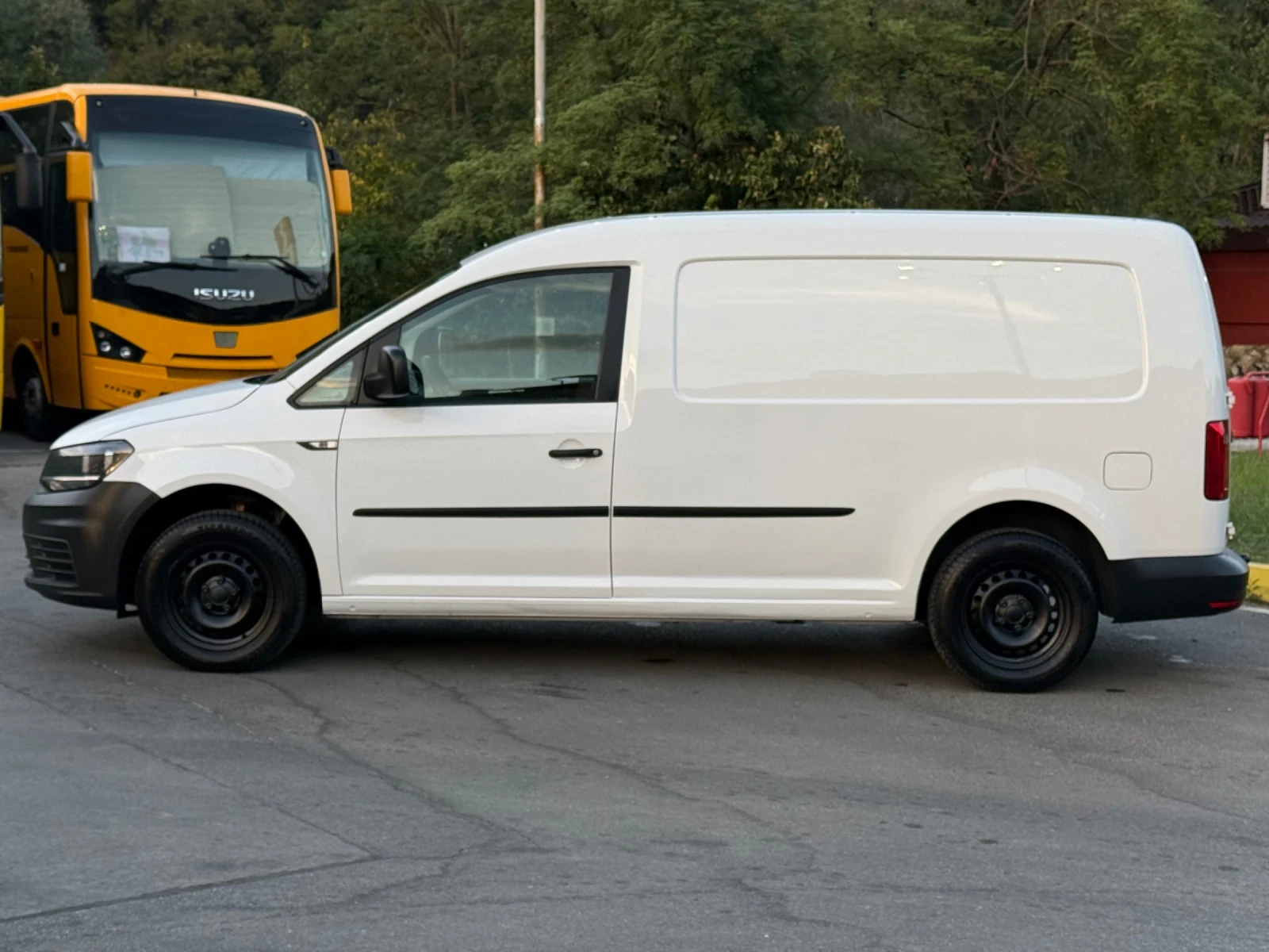 VW Caddy 2.0TDI MAXI/Климатик/EURO VI, снимка 8 - Автомобили и джипове - 55728285