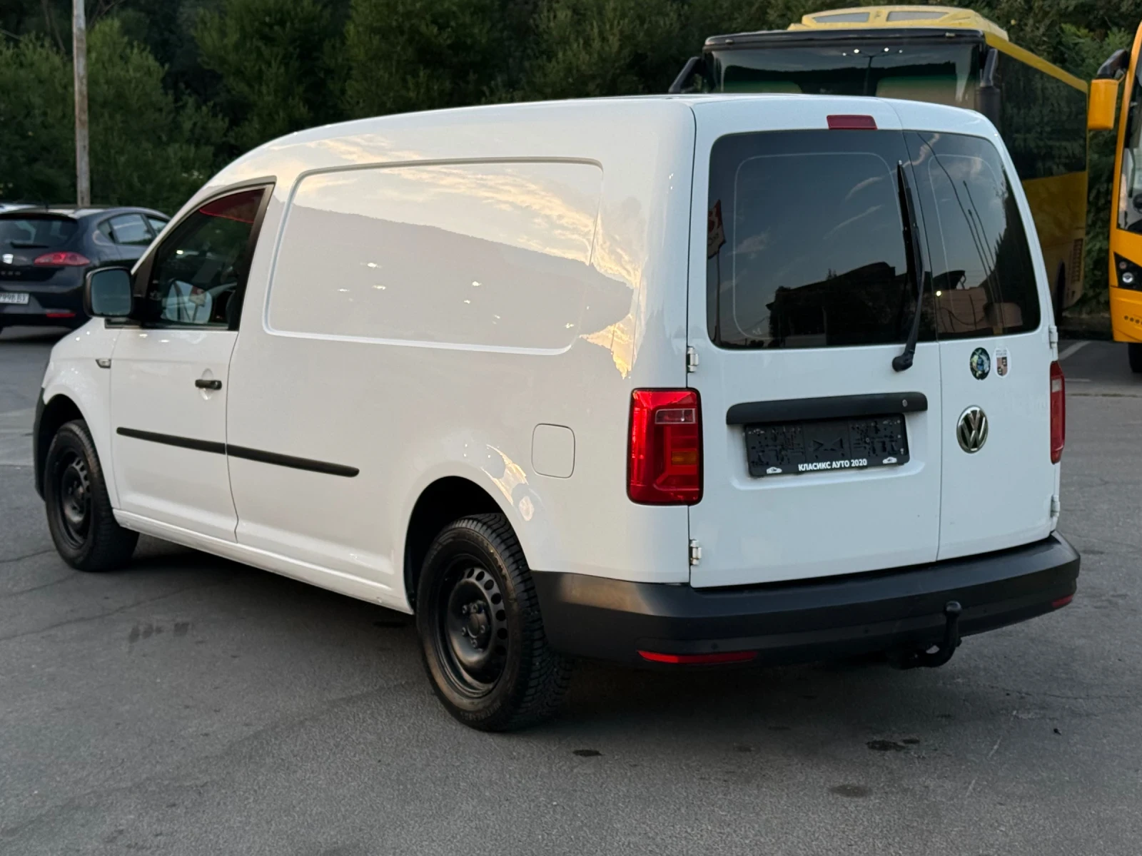 VW Caddy 2.0TDI MAXI/Климатик/EURO VI, снимка 7 - Автомобили и джипове - 55728285