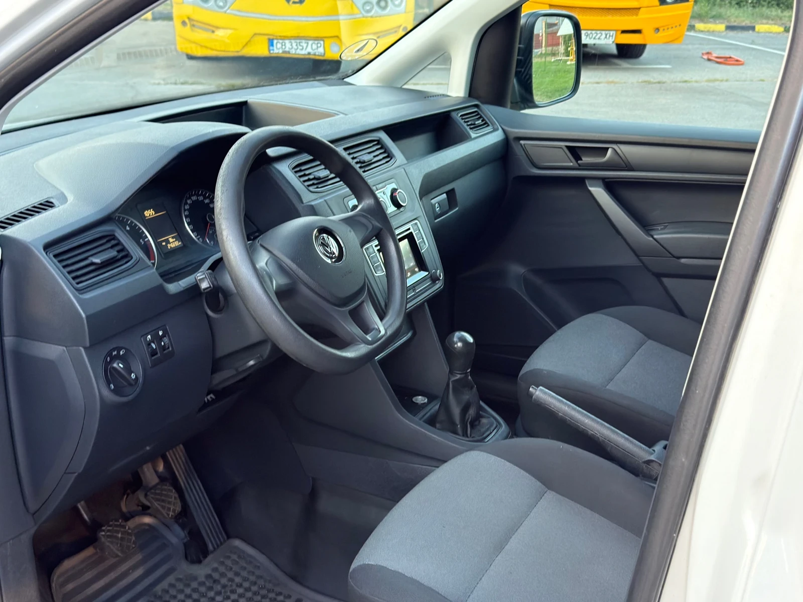 VW Caddy 2.0TDI MAXI/Климатик/EURO VI, снимка 9 - Автомобили и джипове - 55728285