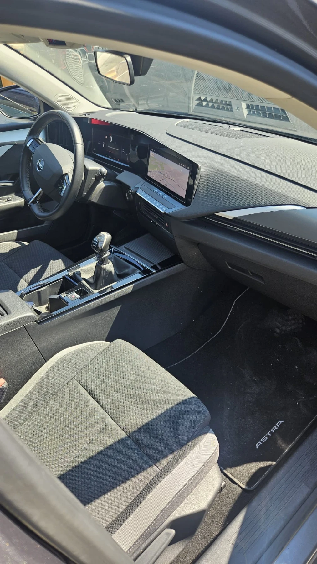 Opel Astra 1.2 business edition , снимка 9 - Автомобили и джипове - 56253438