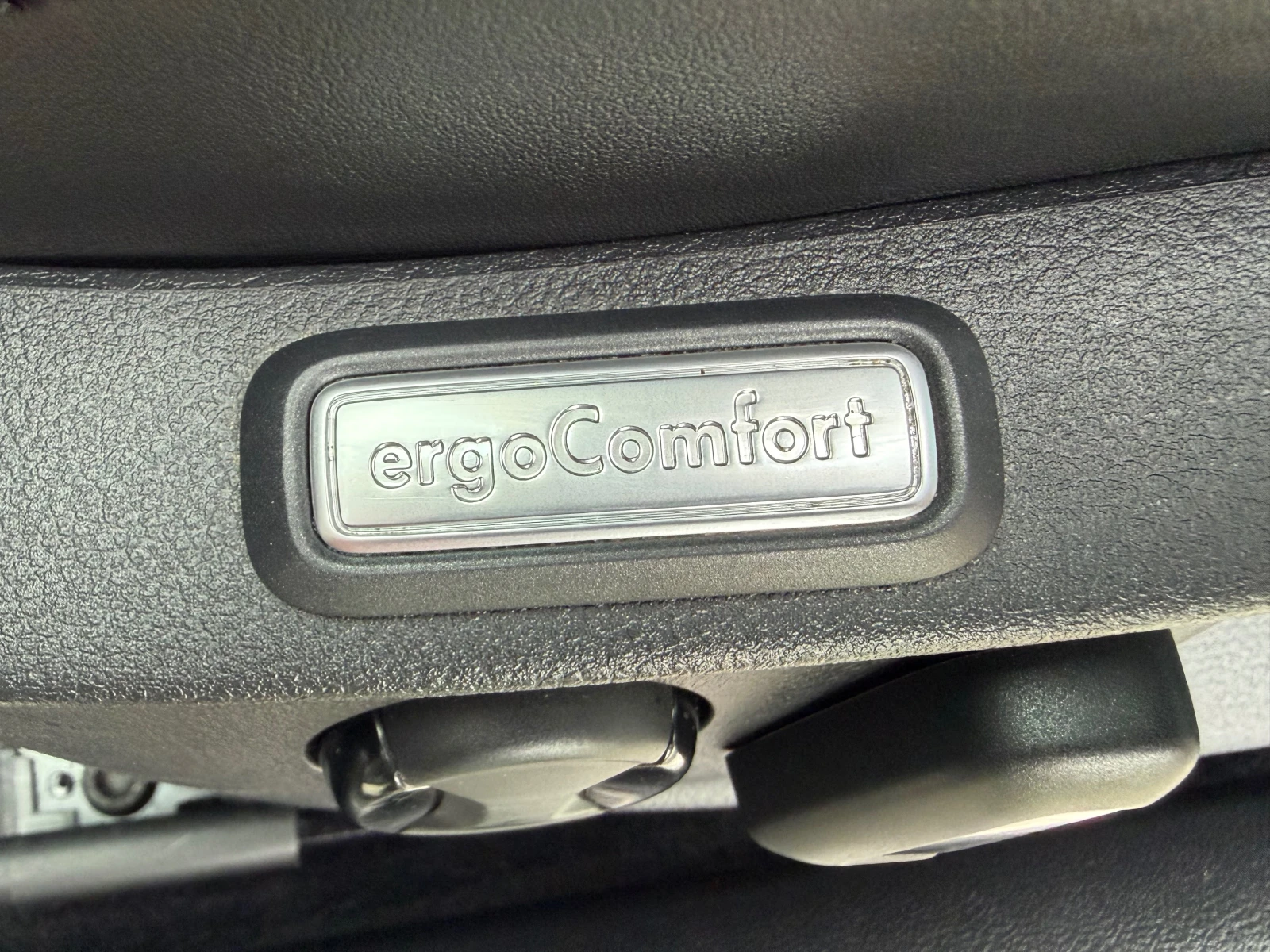 VW Passat 2.0TDI-190ps, HIGHLINE-FULL SERVICE VW!!!, снимка 15 - Автомобили и джипове - 56271163
