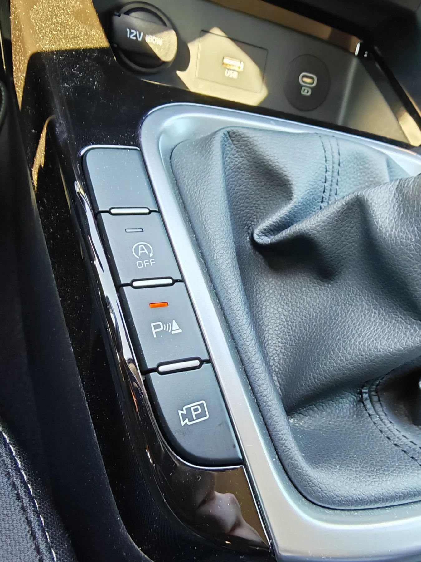 Kia Ceed 1.5, снимка 12 - Автомобили и джипове - 56655107