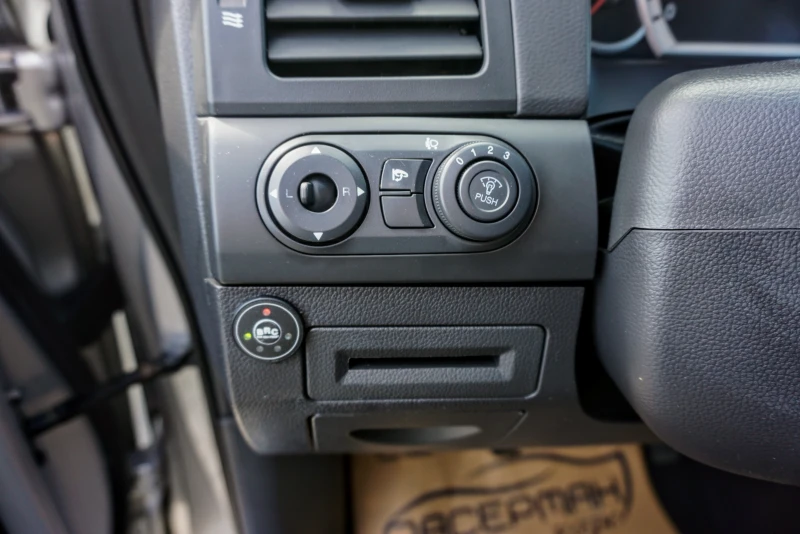 Chevrolet Captiva 2.4i GPL 16V LT, снимка 8 - Автомобили и джипове - 31239583