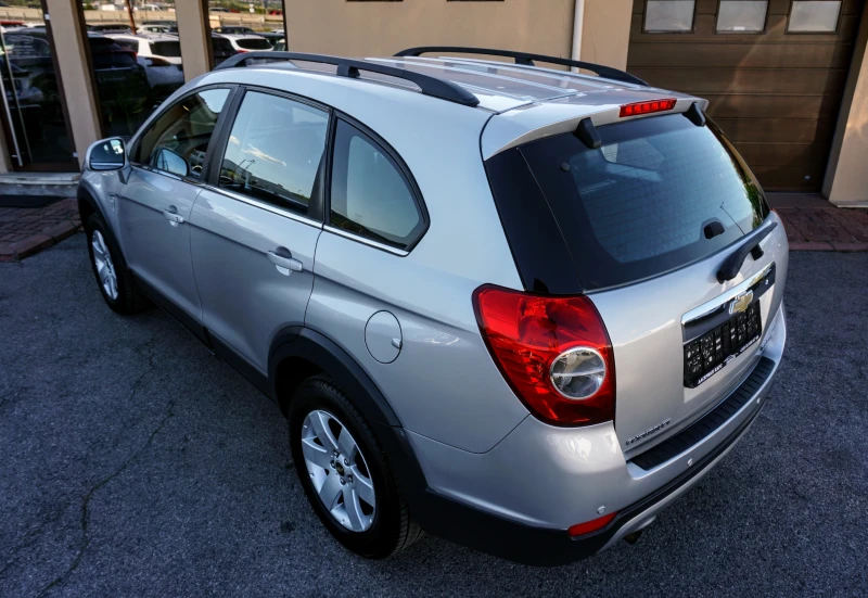 Chevrolet Captiva 2.4i GPL 16V LT, снимка 3 - Автомобили и джипове - 31239583