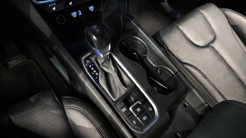 Hyundai Santa fe 2.0 2WD PREMIUM autogeorge.com, снимка 8 - Автомобили и джипове - 52148903