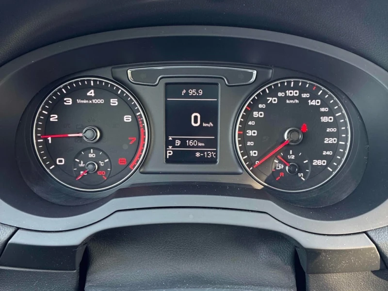 Audi Q3 * Komfort * ЦЕНА ДО БЪЛГАРИЯ!* , снимка 8 - Автомобили и джипове - 53169825