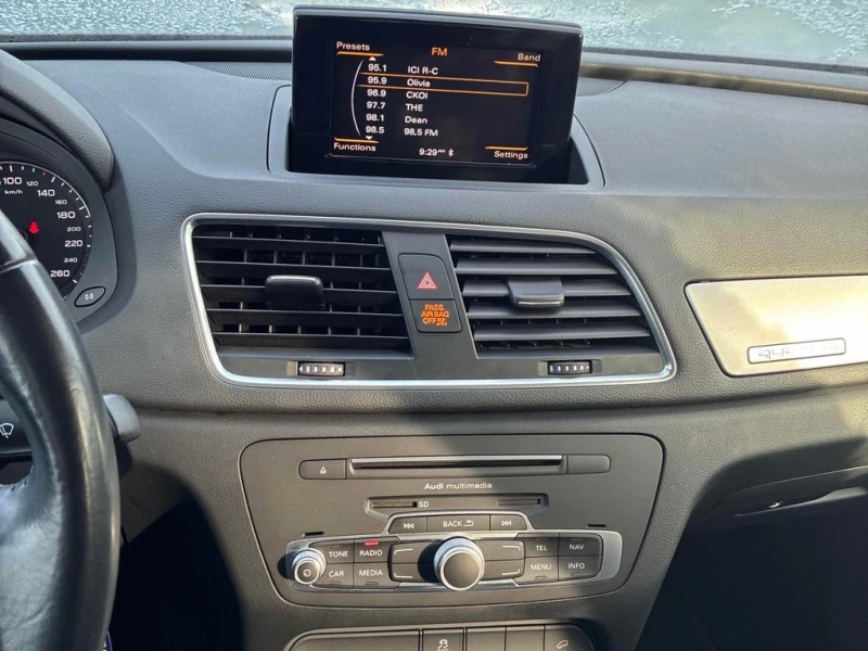 Audi Q3 * Komfort * ЦЕНА ДО БЪЛГАРИЯ!* , снимка 9 - Автомобили и джипове - 53169825