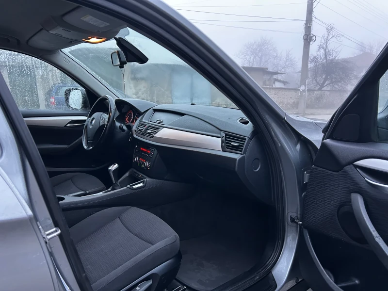 BMW X1 2.0d 143к.с.* ПОДГРЕВ* СЕРВИЗНА ИСТОРИЯ* , снимка 9 - Автомобили и джипове - 53596866