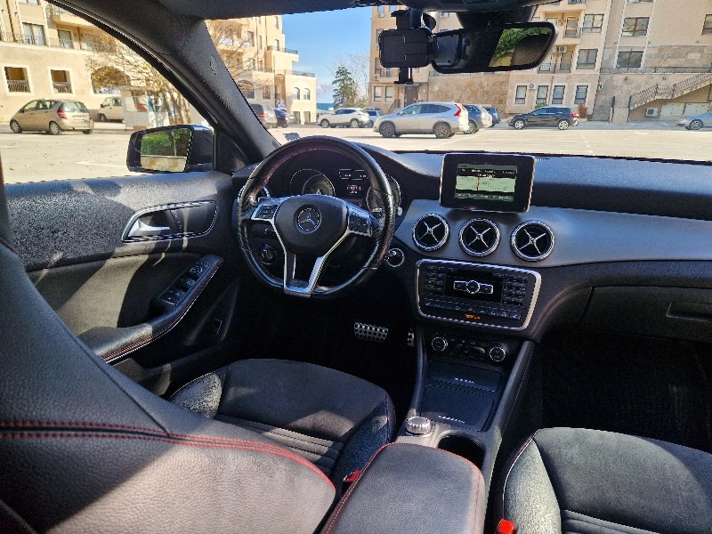 Mercedes-Benz GLA 220 2.2CDI* AMG* 4matic* NAVI* LED* KAMERA, снимка 10 - Автомобили и джипове - 52617015