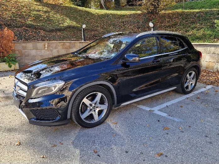 Mercedes-Benz GLA 220 2.2CDI* AMG* 4matic* NAVI* LED* KAMERA, снимка 3 - Автомобили и джипове - 52617015