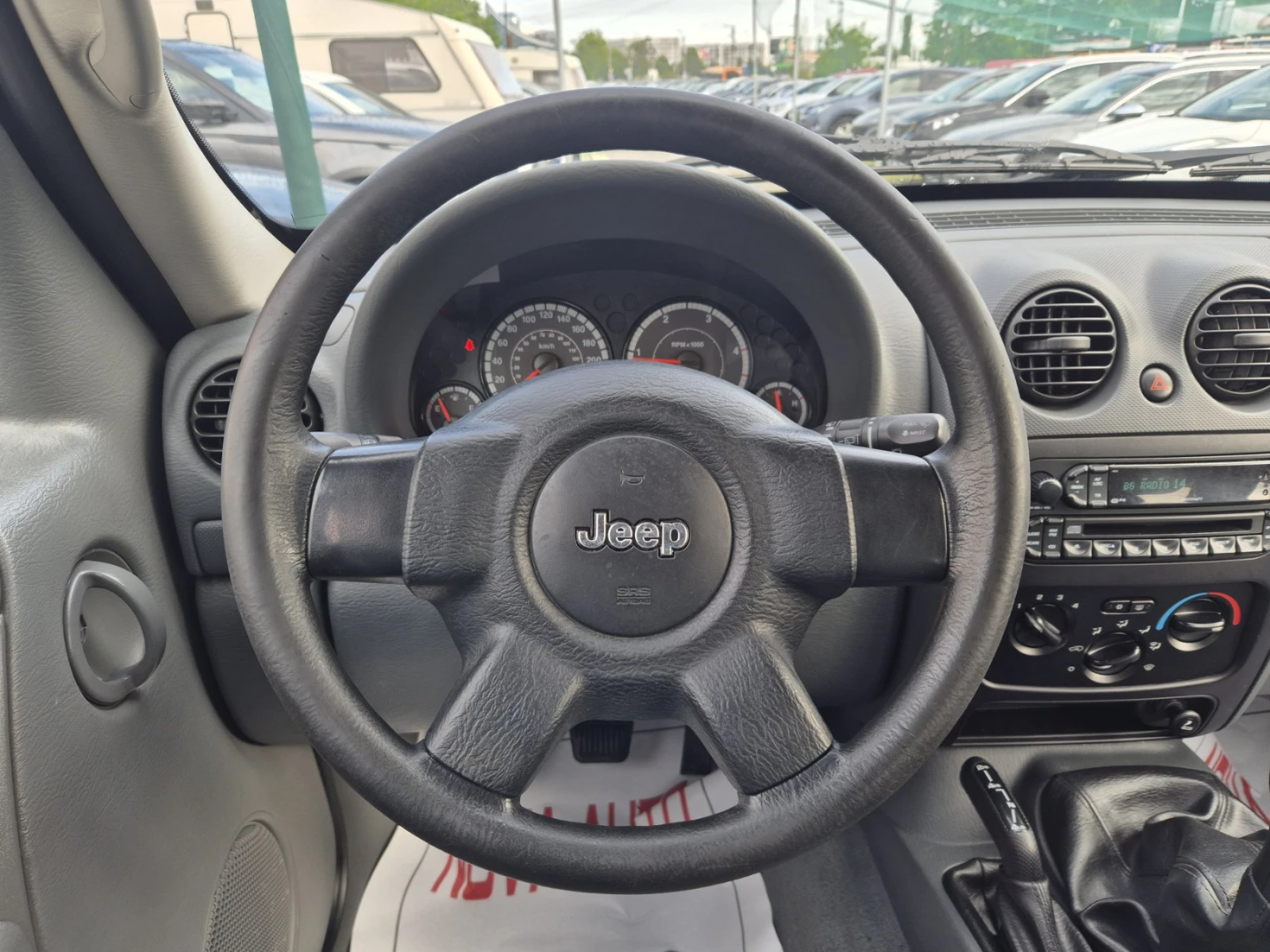 Jeep Cherokee 2.8CRDI-163кс-4X4-FACE LIFT - изображение 8