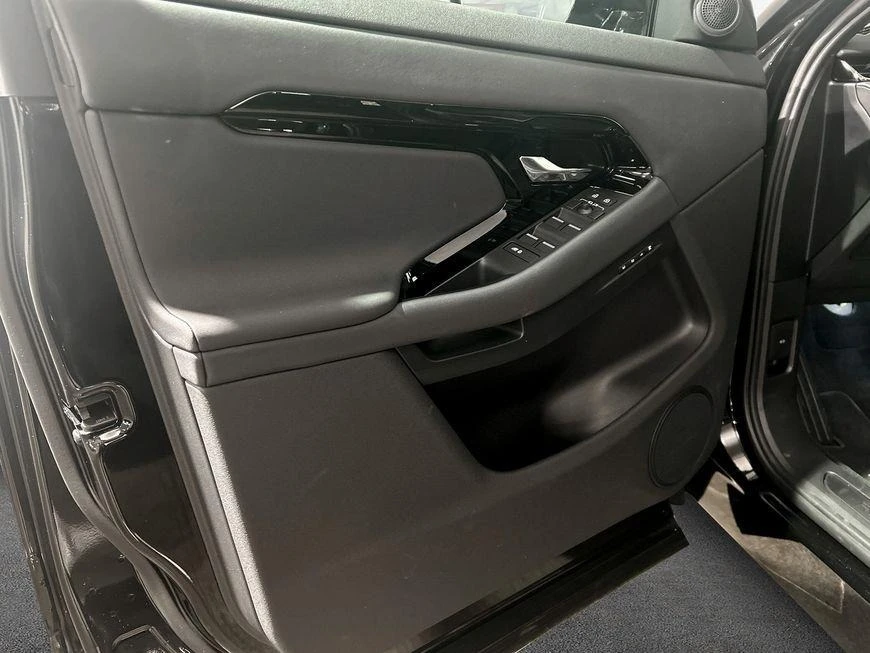 Land Rover Range Rover Evoque D165 AWD BLACK PAKET PANO CAMERA | Mobile.bg   8